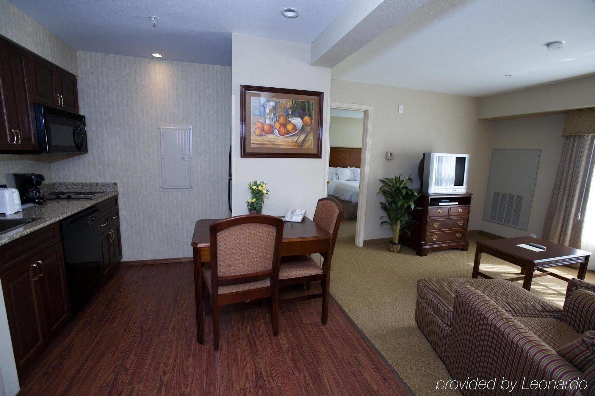Homewood Suites By Hilton Ковінґтон Номер фото